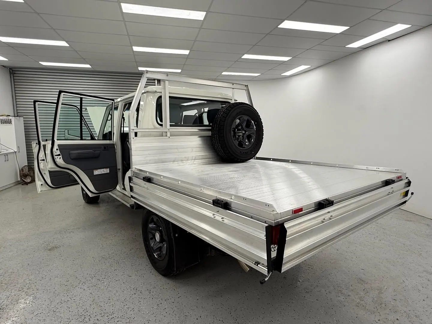 2025 Toyota Landcruiser Gallery Image 12