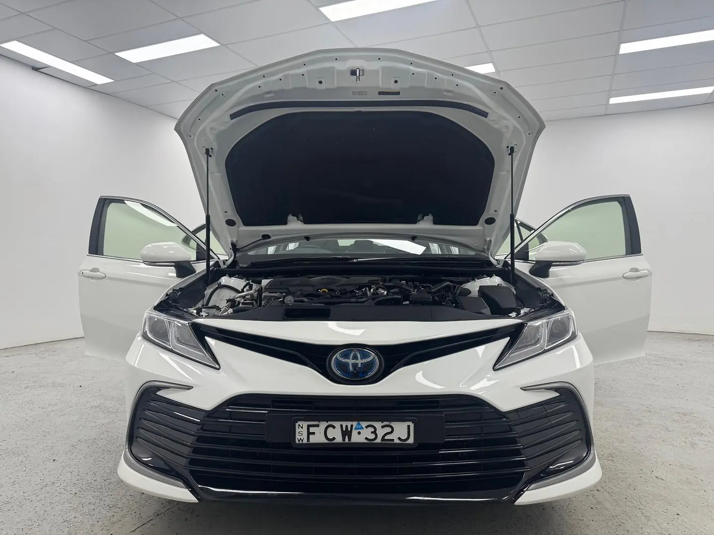 2023 Toyota Camry Gallery Image 13