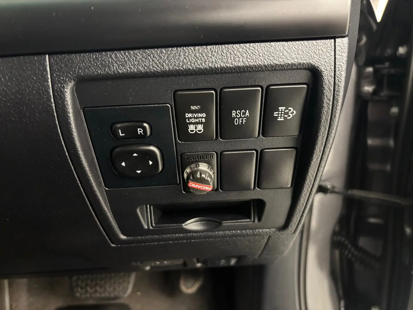 2017 Toyota Landcruiser Gallery Image 28