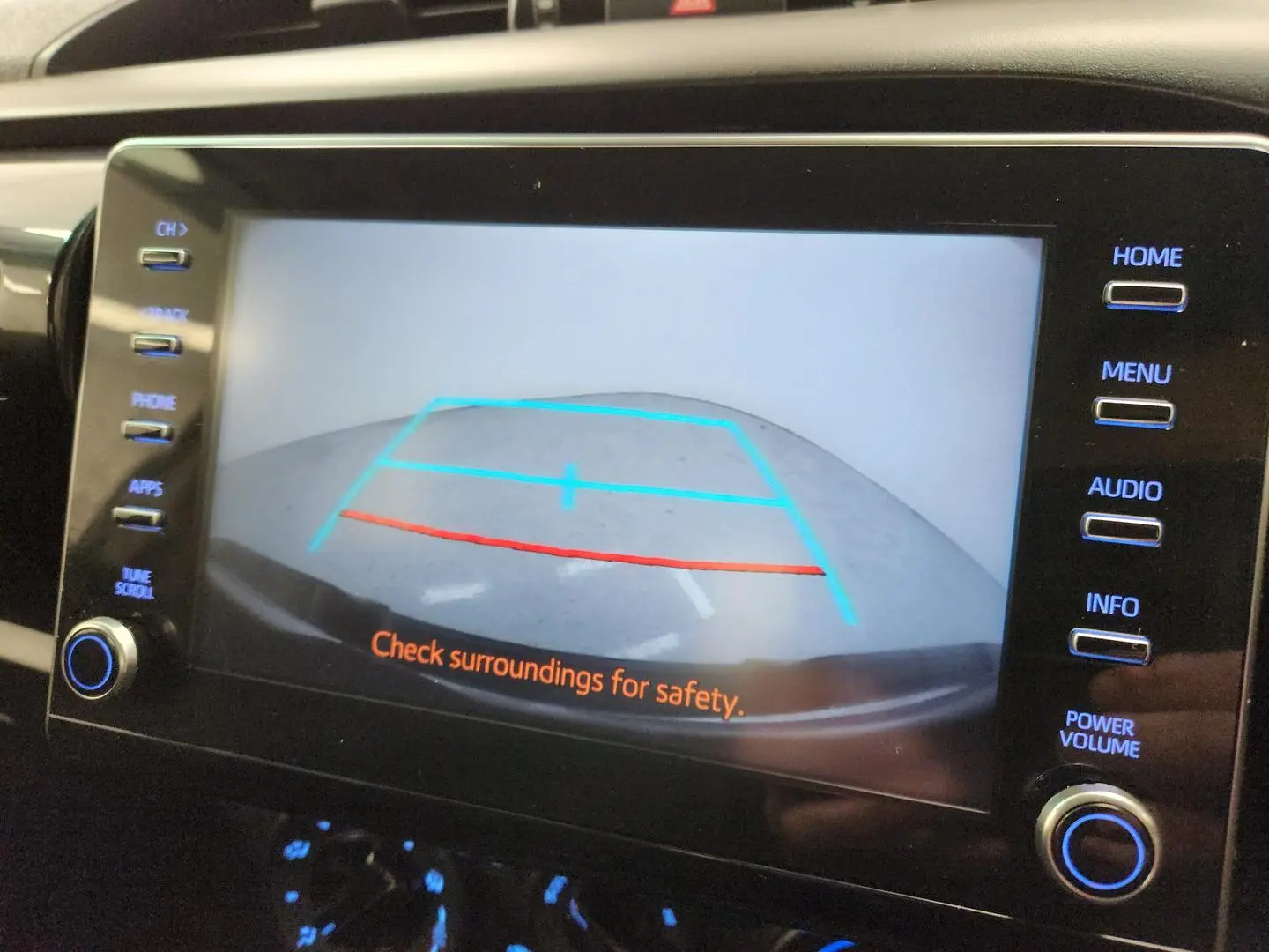 2021 Toyota Hilux Gallery Image 32