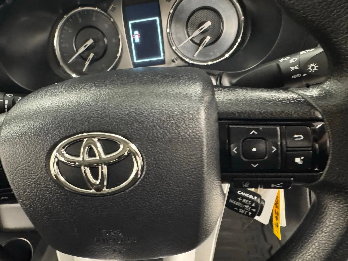 2022 Toyota Hilux Gallery Image 16