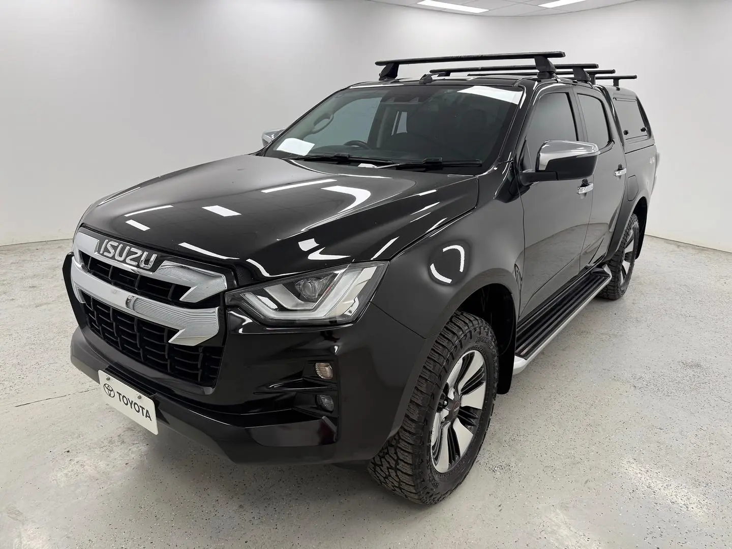 2022 Isuzu D-MAX Gallery Image 7