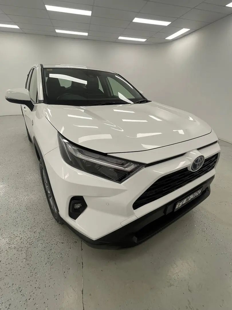 2022 Toyota RAV4 Image 1