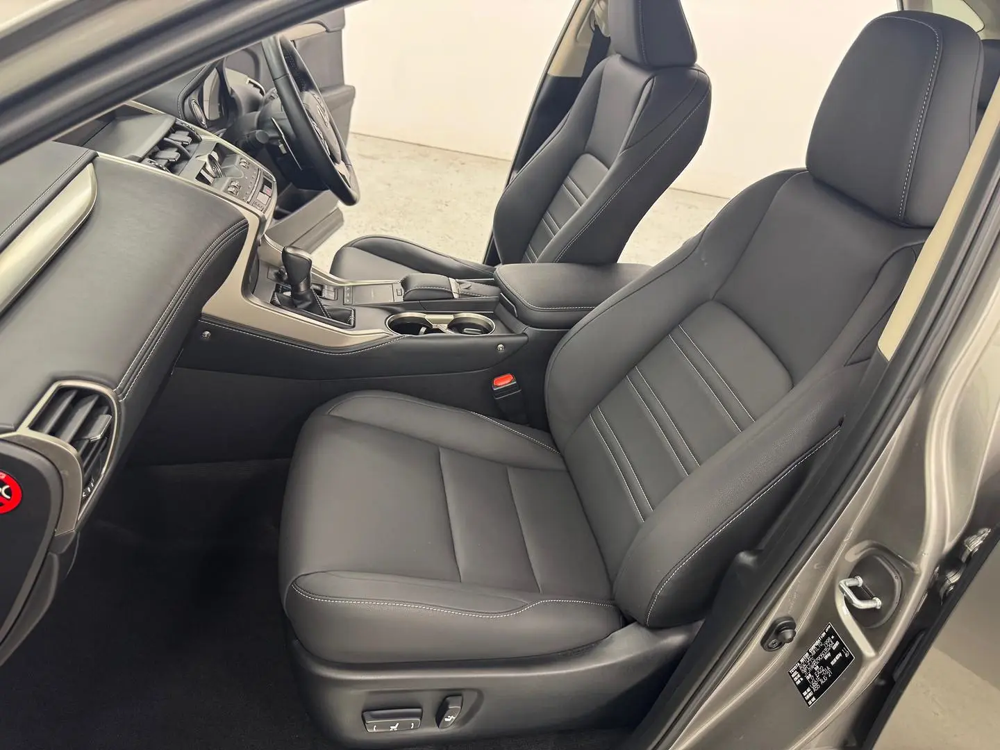 2021 Lexus NX Gallery Image 27