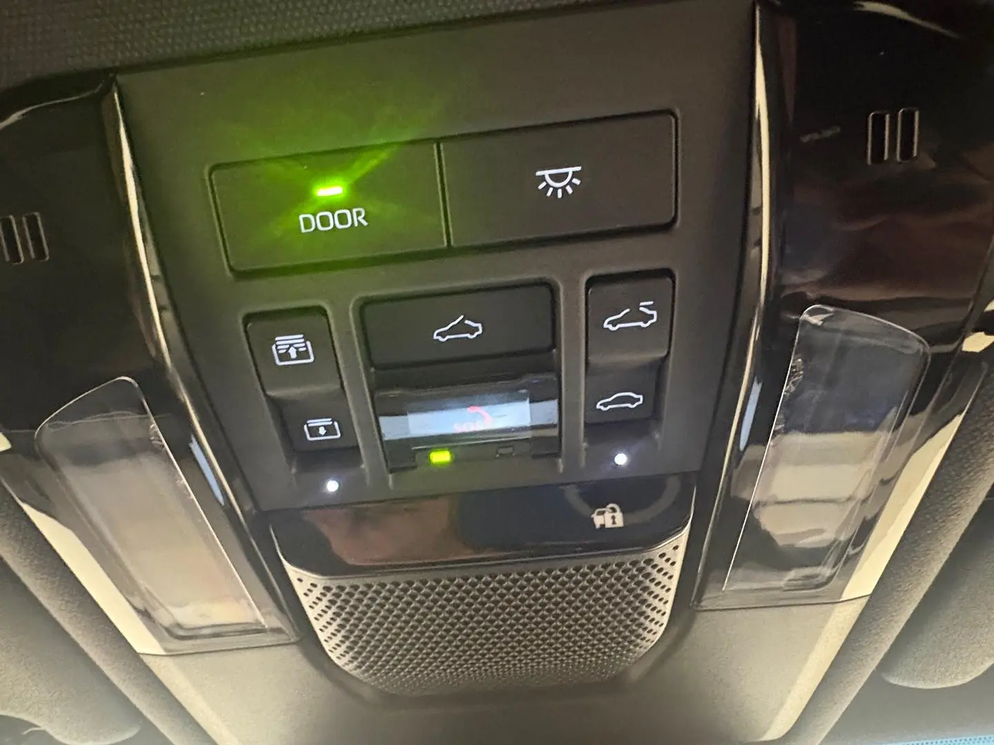 2025 Toyota Landcruiser Prado Gallery Image 34