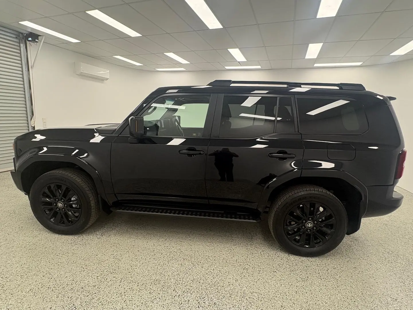 2025 Toyota Landcruiser Prado Gallery Image 6