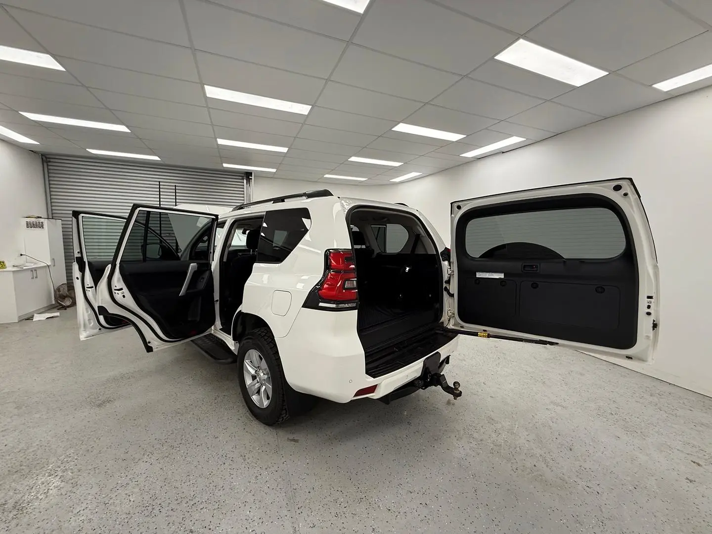 2020 Toyota Landcruiser Prado Gallery Image 12