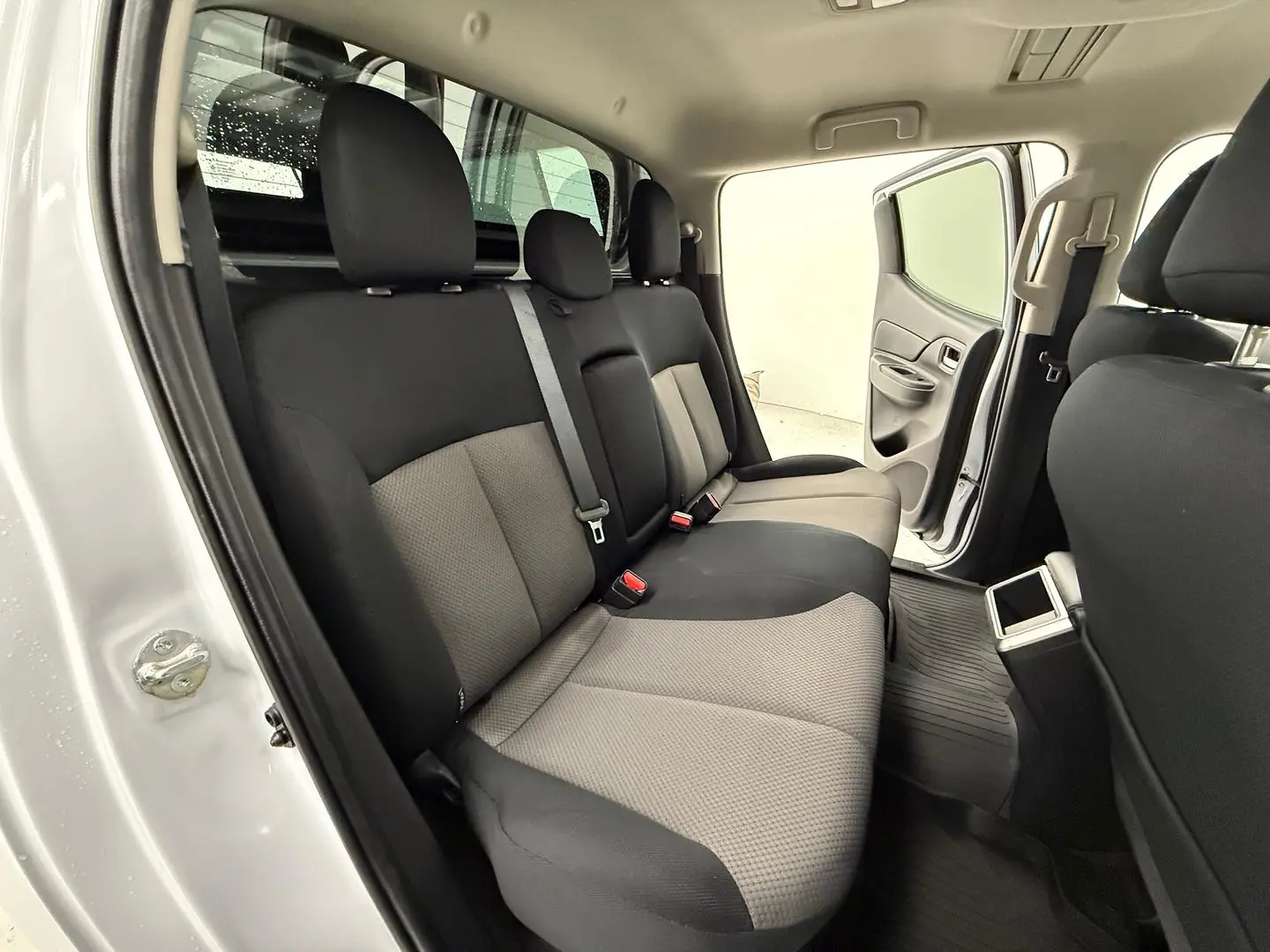 2021 Mitsubishi Triton Gallery Image 20