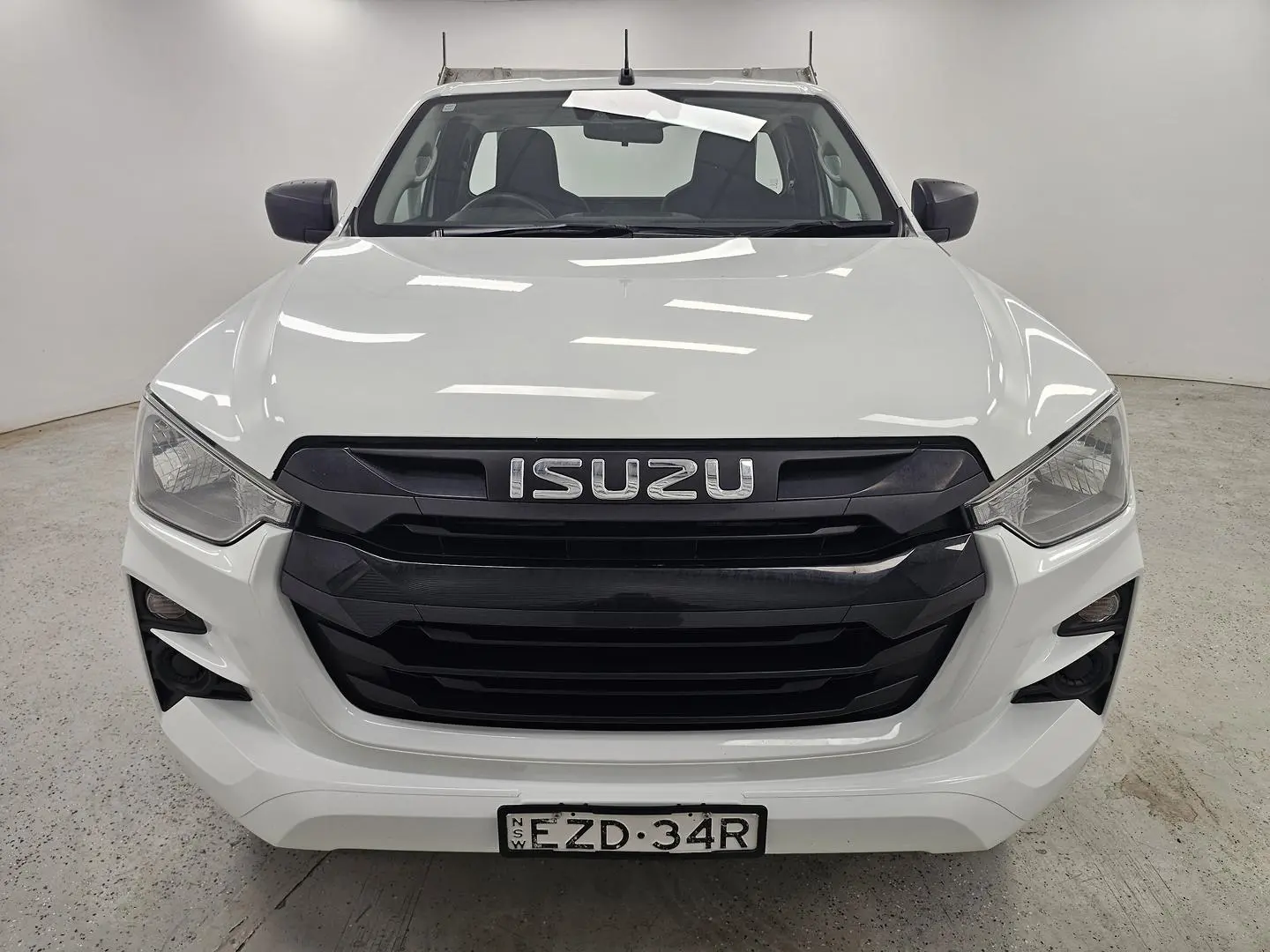 2023 Isuzu D-MAX Gallery Image 33