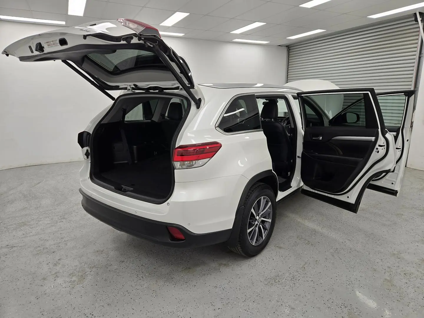 2019 Toyota Kluger Gallery Image 10