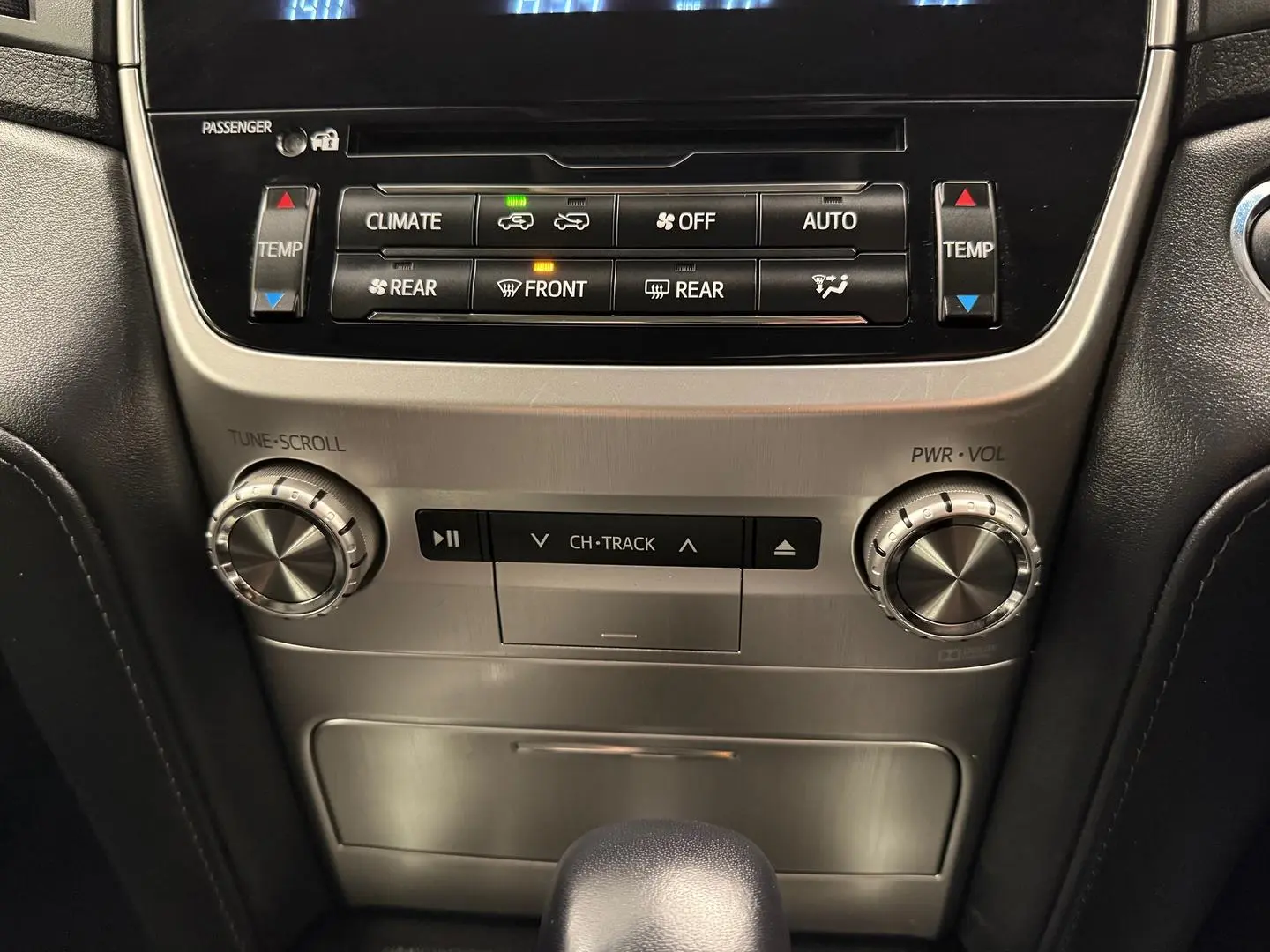 2020 Toyota Landcruiser Gallery Image 42