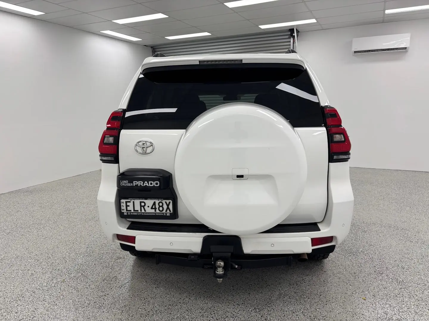 2018 Toyota Landcruiser Prado Gallery Image 4