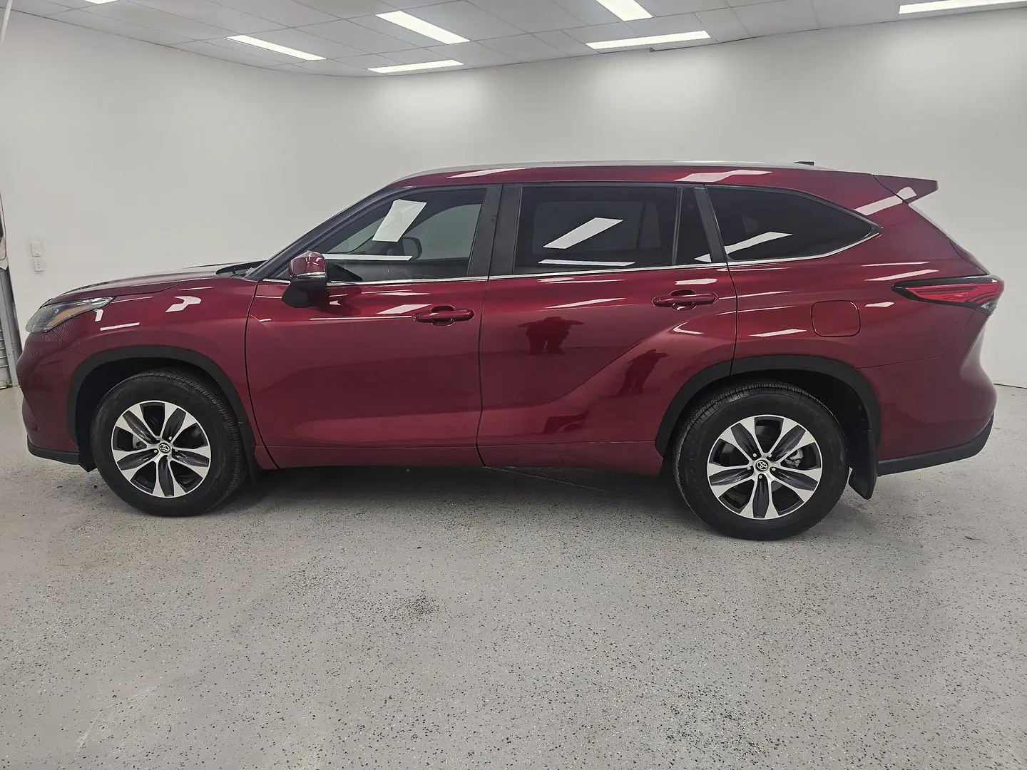 2024 Toyota Kluger Gallery Image 6