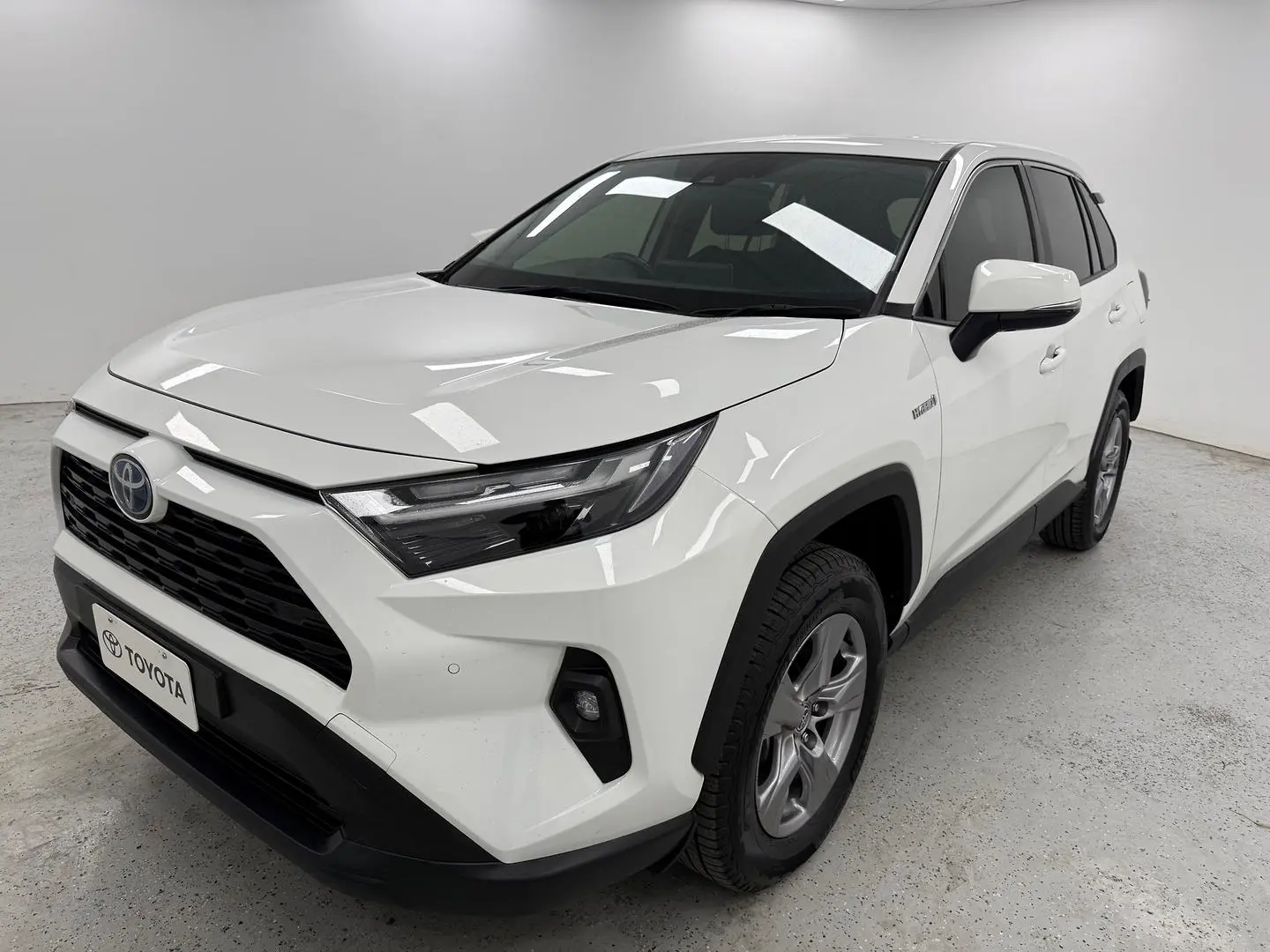 2022 Toyota RAV4 Gallery Image 7