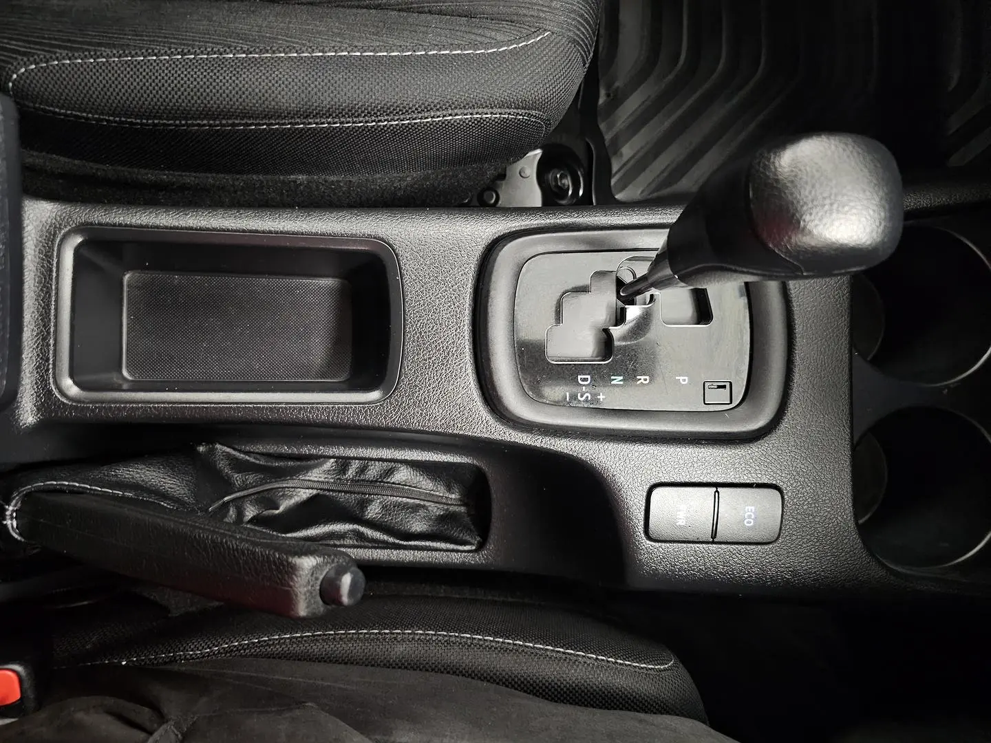 2022 Toyota Hilux Gallery Image 33