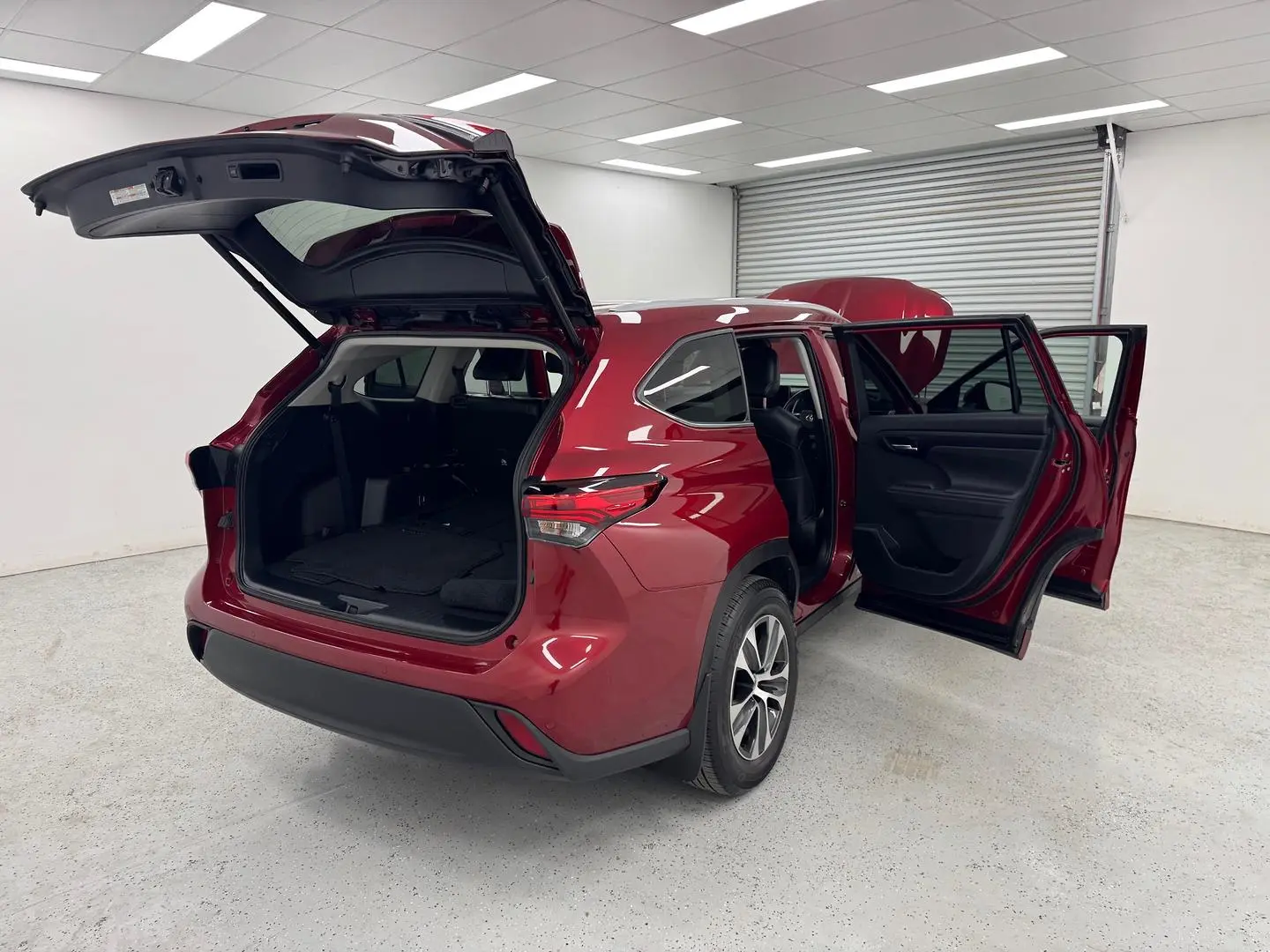 2023 Toyota Kluger Gallery Image 10