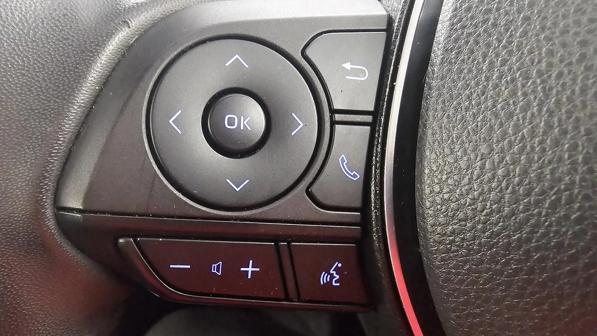 2022 Toyota RAV4 Gallery Image 38