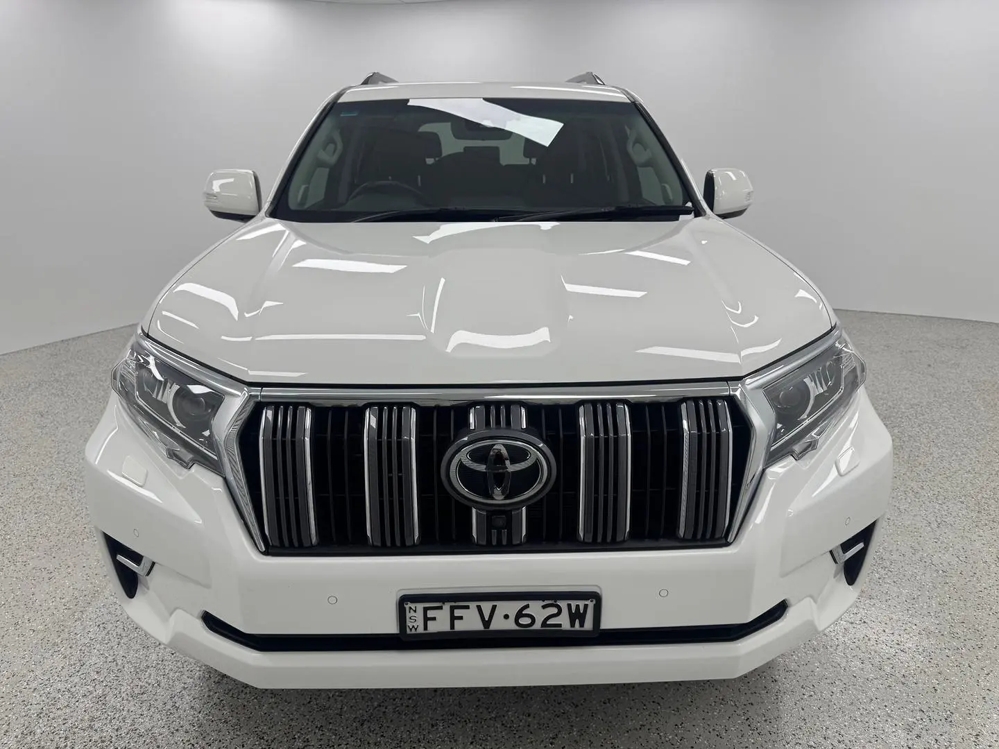 2024 Toyota Landcruiser Prado Gallery Image 34