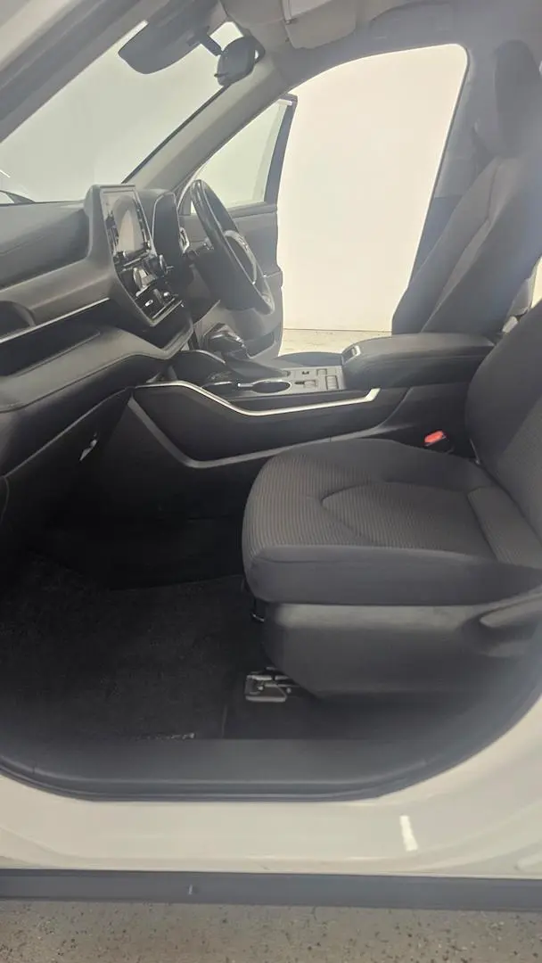 2022 Toyota Kluger Gallery Image 11