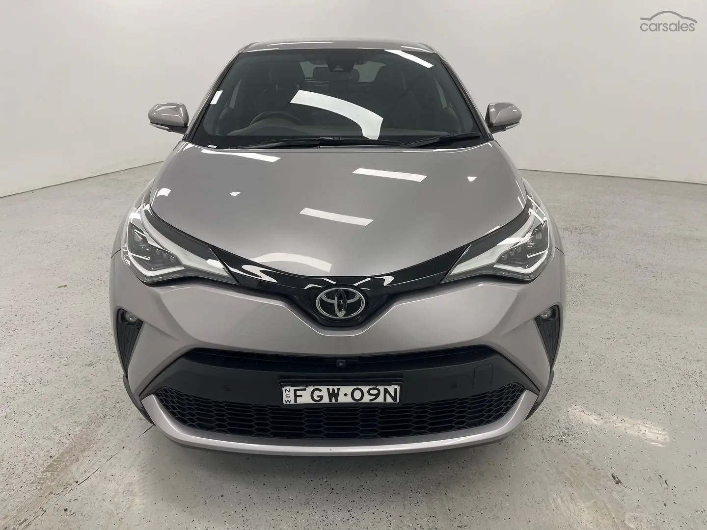 2020 Toyota C-HR Image 32