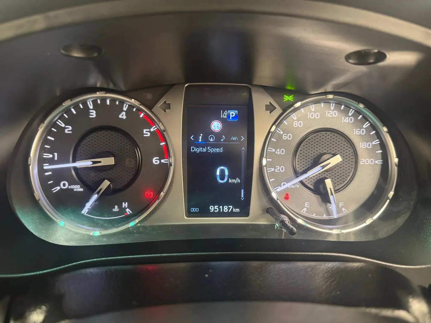 2023 Toyota Hilux Gallery Image 21