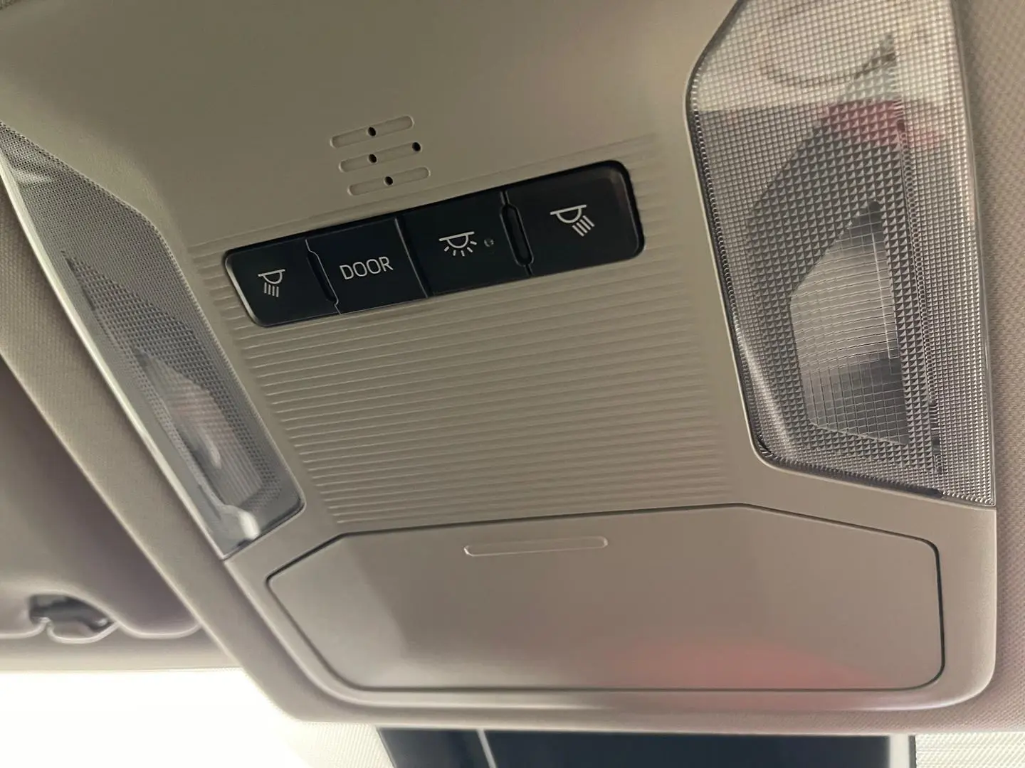 2021 Toyota RAV4 Gallery Image 31