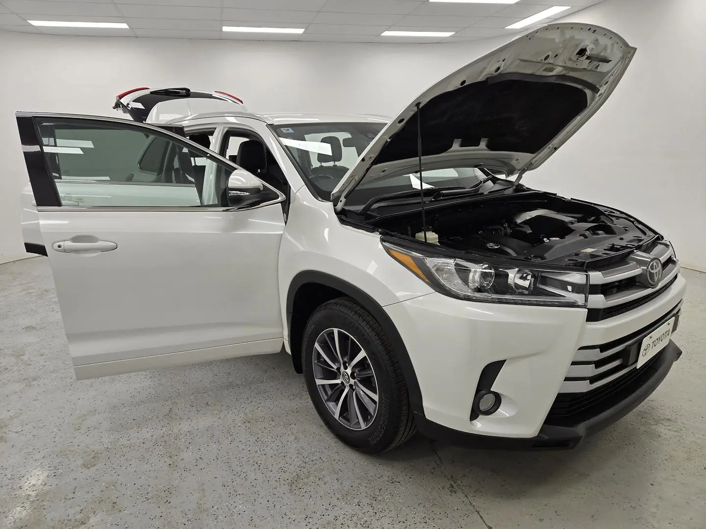 2019 Toyota Kluger Gallery Image 8