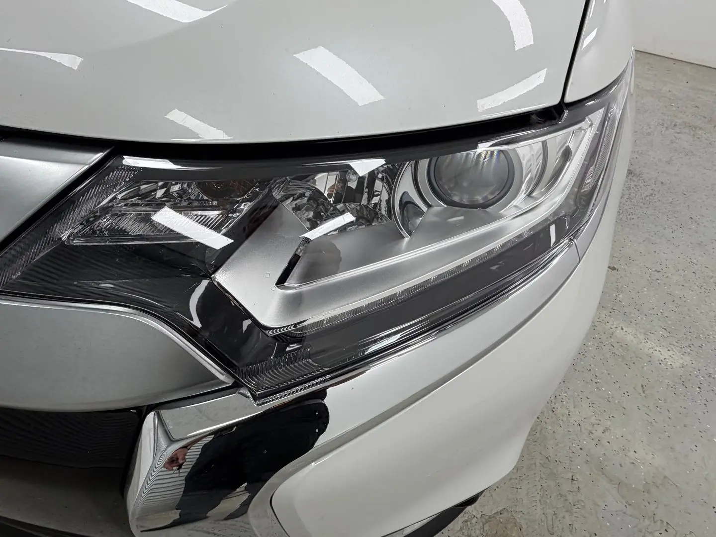 2020 Mitsubishi Outlander Gallery Image 31