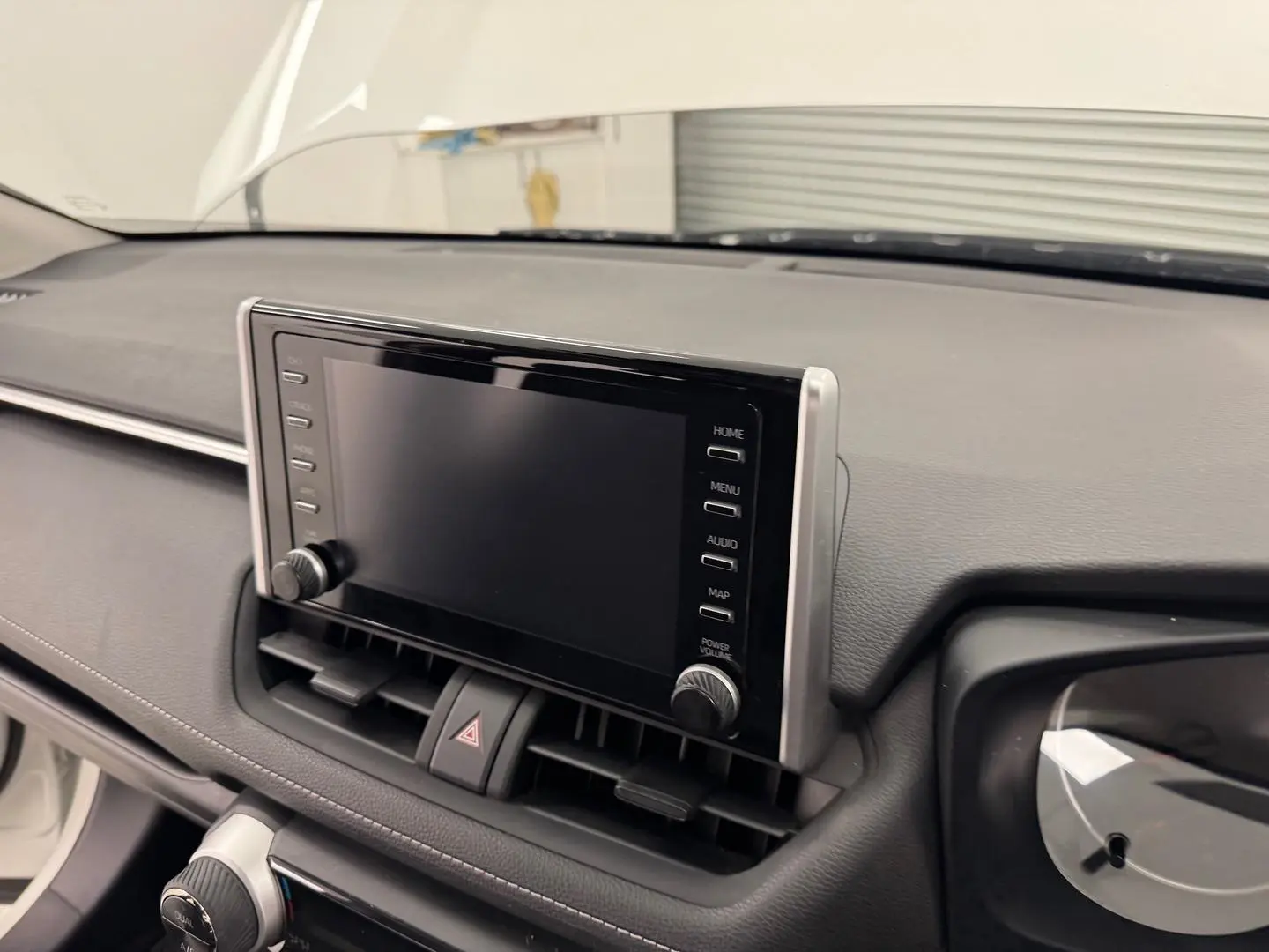 2022 Toyota RAV4 Gallery Image 20
