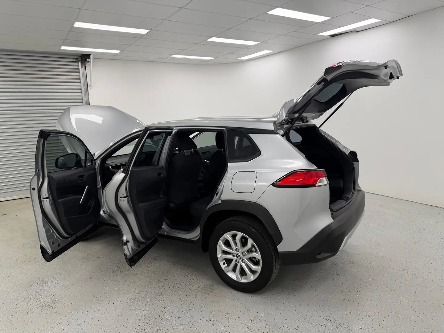 2023 Toyota Corolla Cross Gallery Image 10