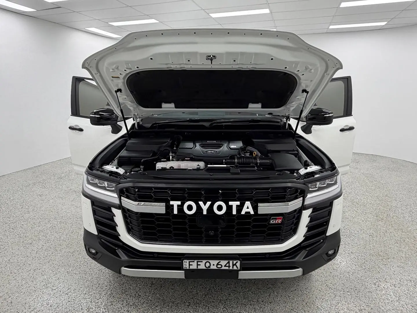 2024 Toyota Landcruiser Gallery Image 12