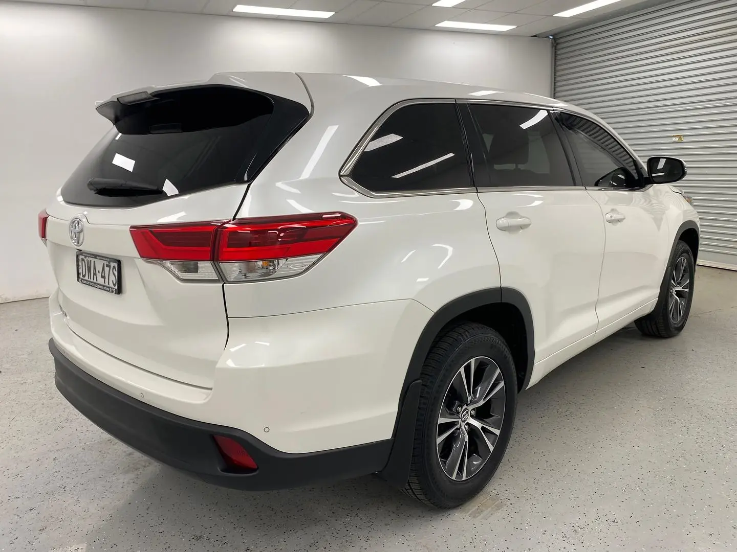 2018 Toyota Kluger Gallery Image 3