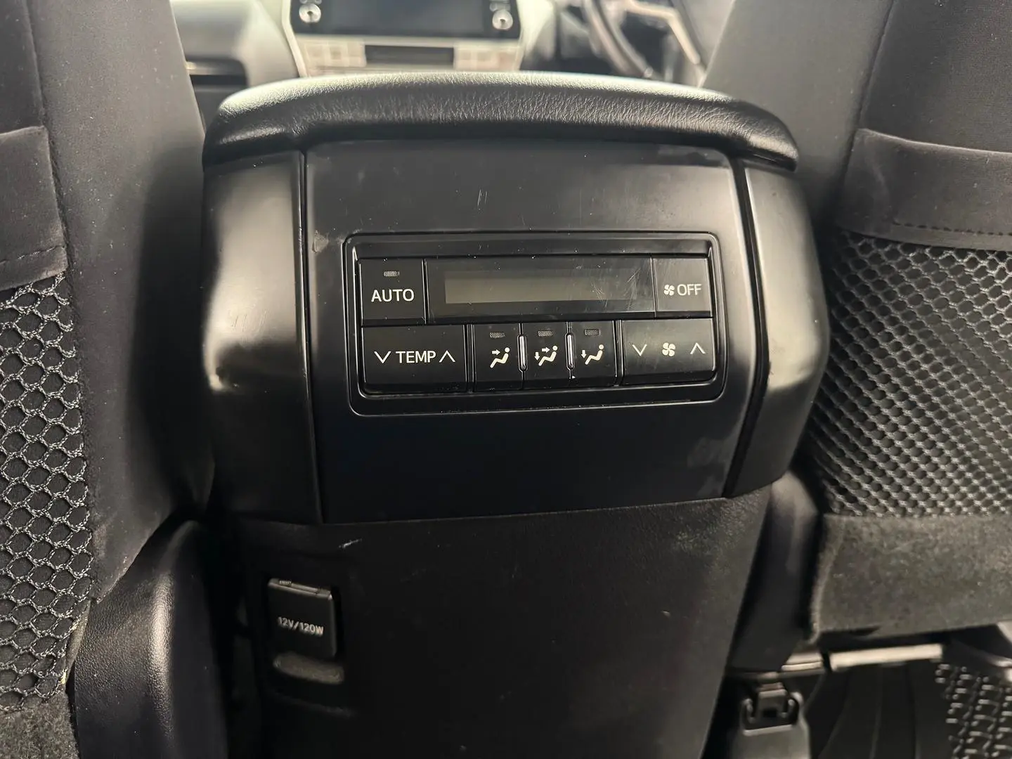 2020 Toyota Landcruiser Prado Gallery Image 28