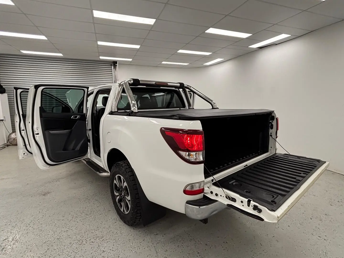 2018 Mazda BT-50 Gallery Image 8