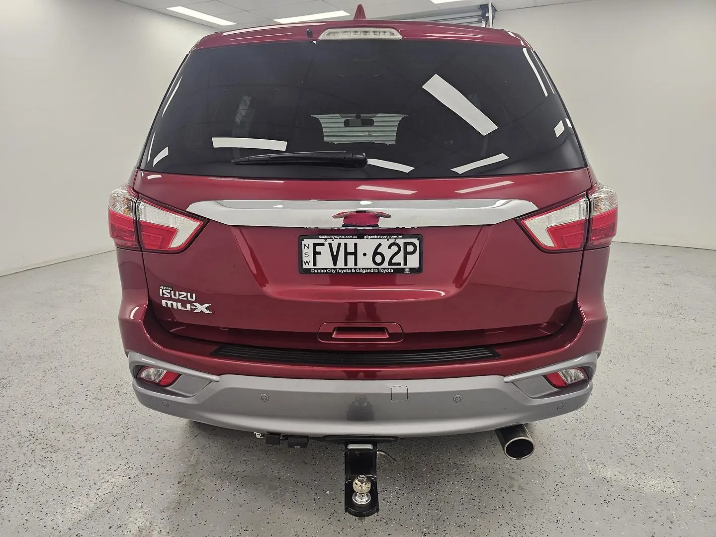 2020 Isuzu MU-X Gallery Image 4