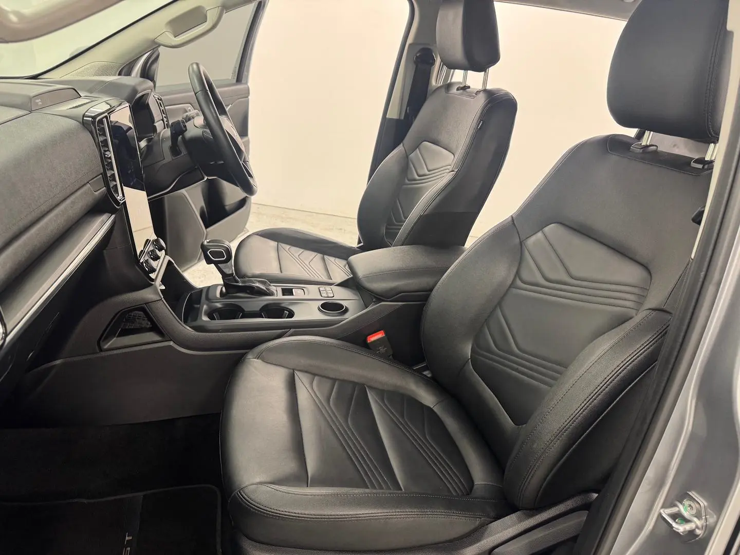 2023 Ford Everest Gallery Image 30