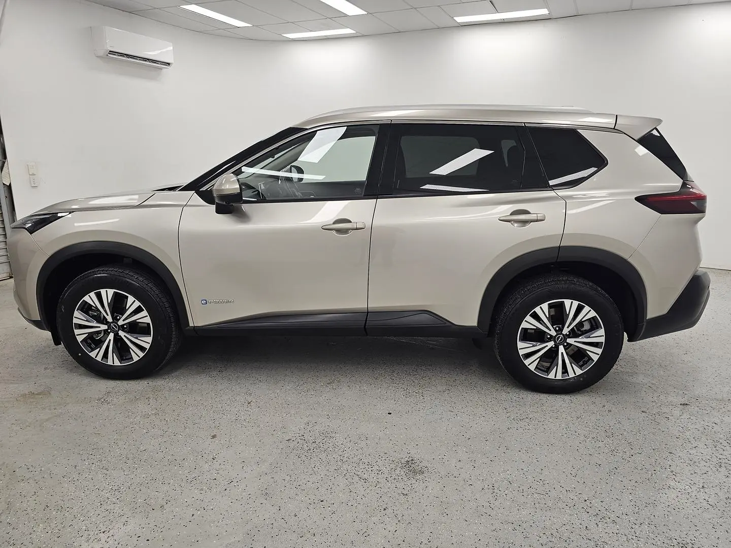 2023 Nissan X-TRAIL Gallery Image 6