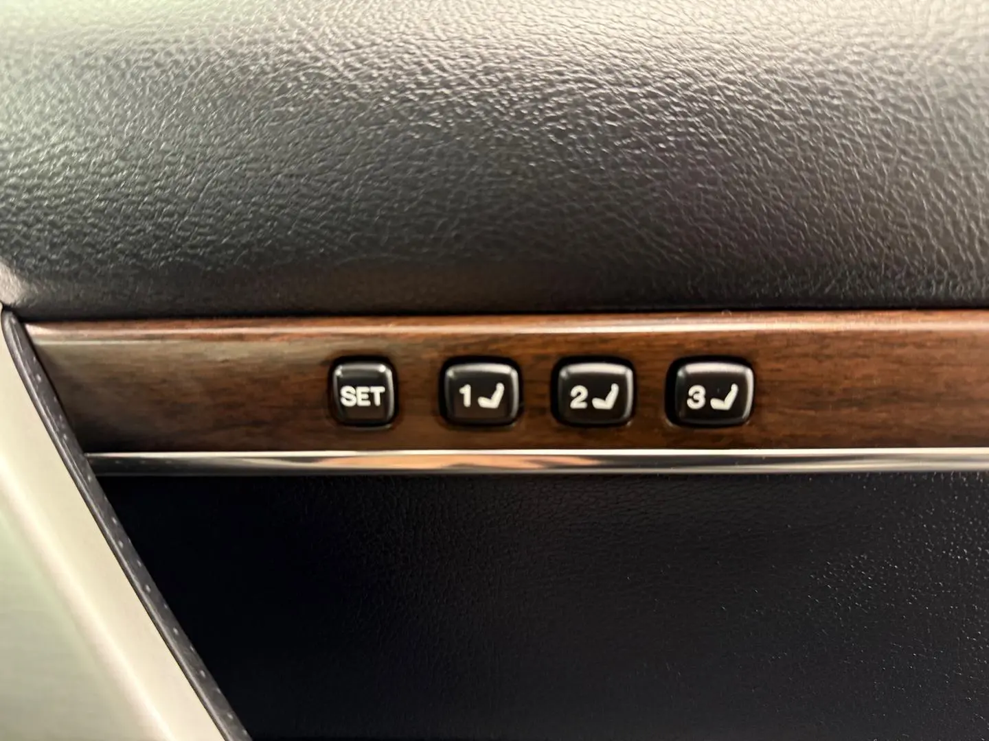 2020 Toyota Landcruiser Gallery Image 39