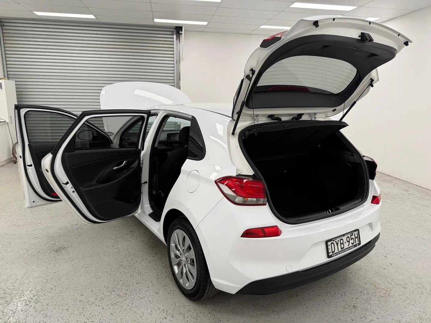 2018 Hyundai i30 Gallery Image 13
