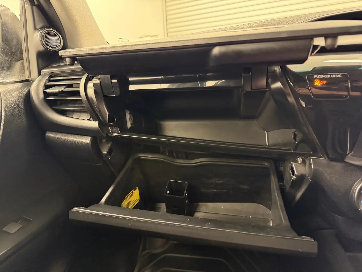 2021 Toyota Hilux Gallery Image 38