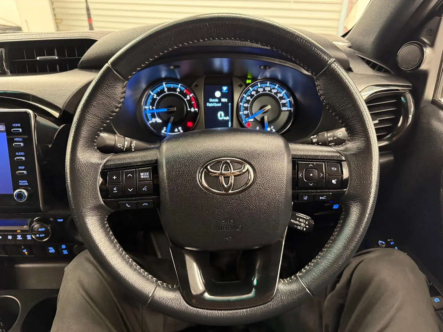 2022 Toyota Hilux Gallery Image 29