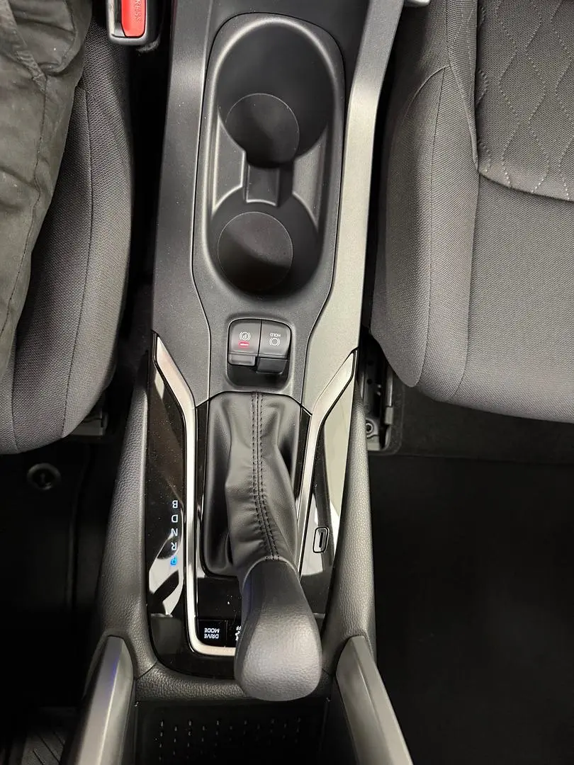 2025 Toyota Corolla Cross Gallery Image 35