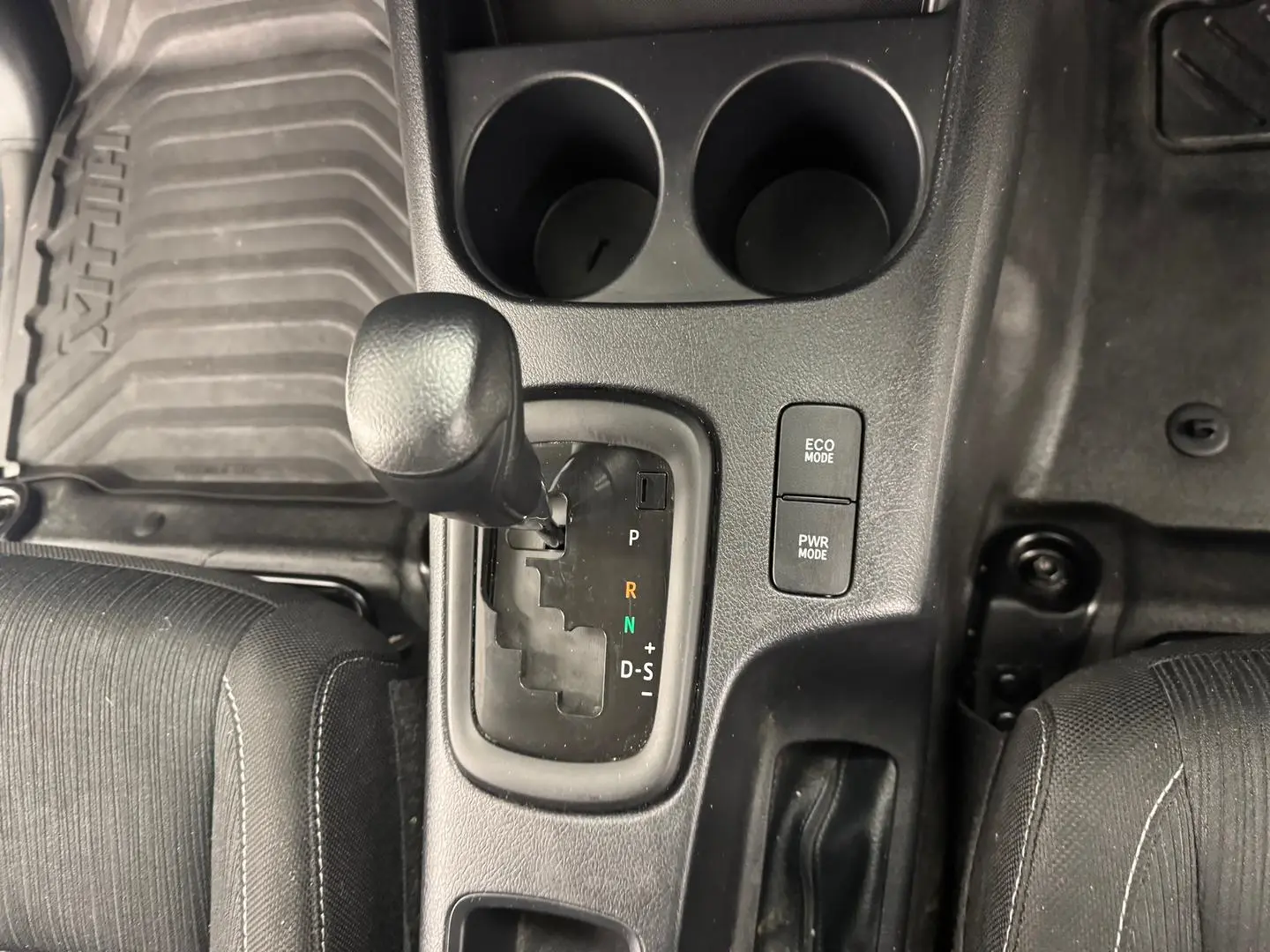 2021 Toyota Hilux Gallery Image 21