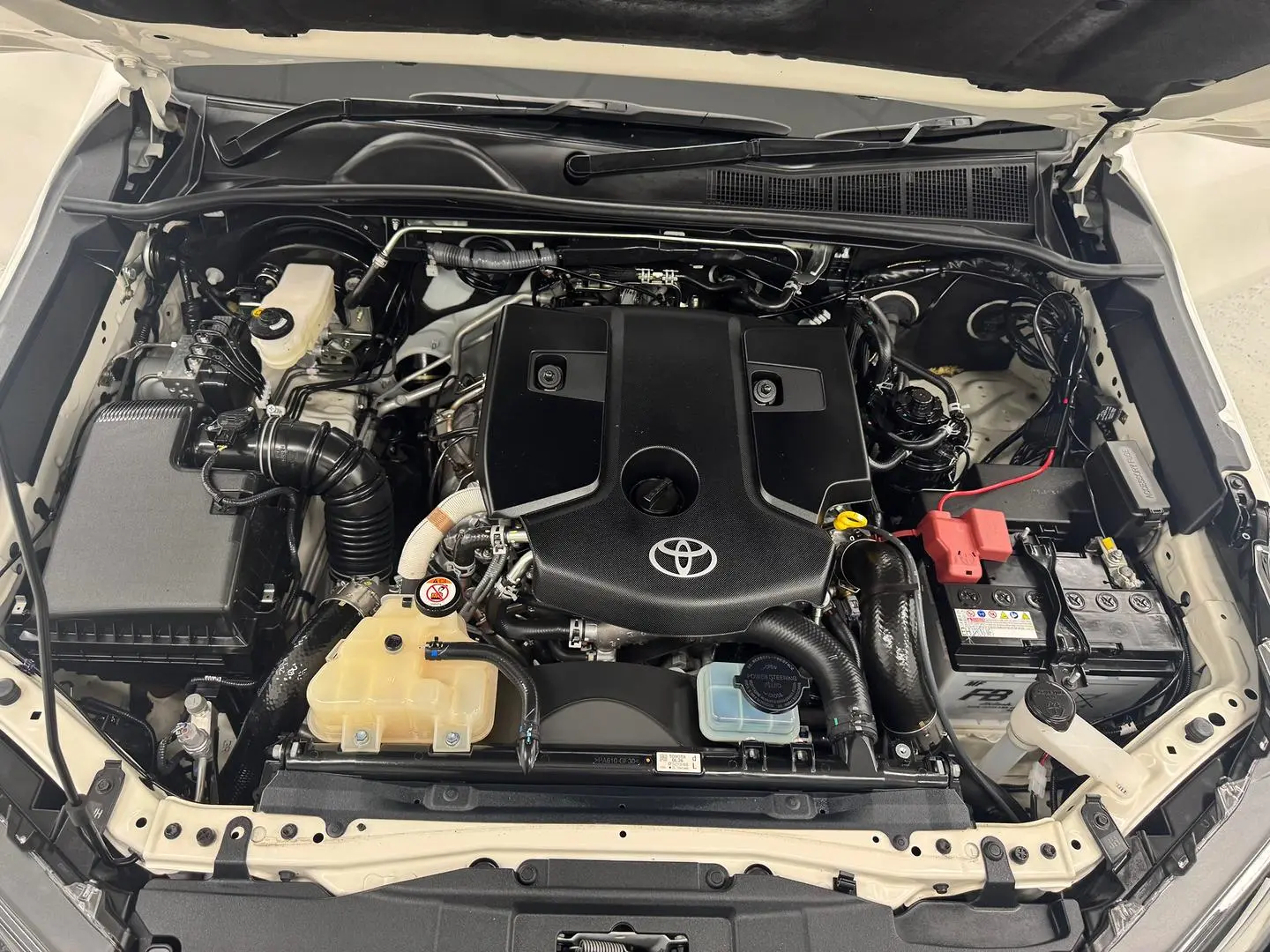 2023 Toyota Hilux Gallery Image 14