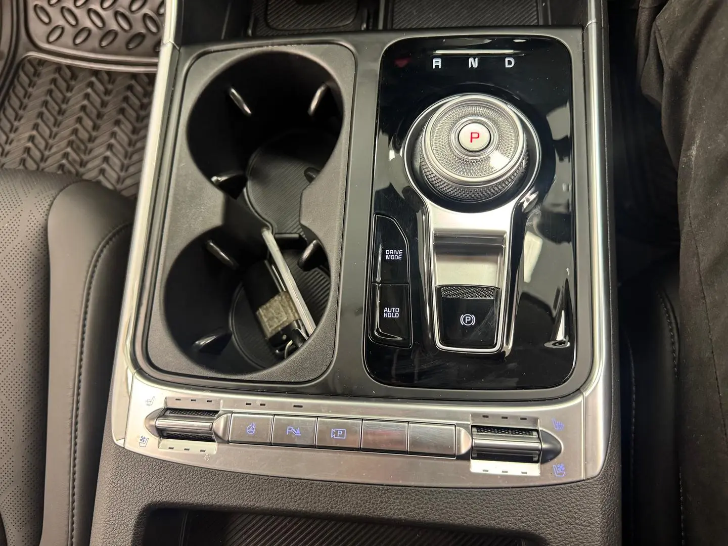 2024 Kia Carnival Gallery Image 26