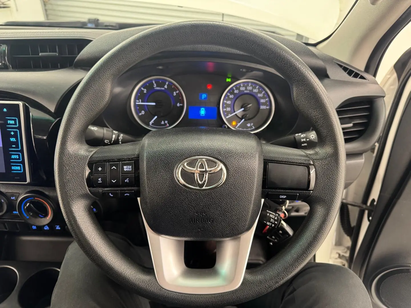 2018 Toyota Hilux Gallery Image 19