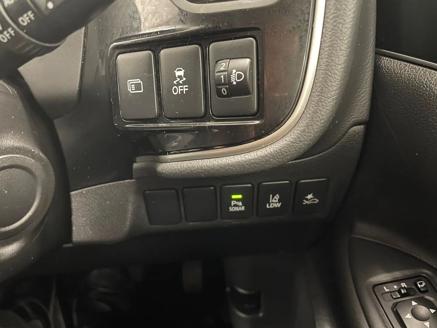 2019 Mitsubishi Outlander Gallery Image 28