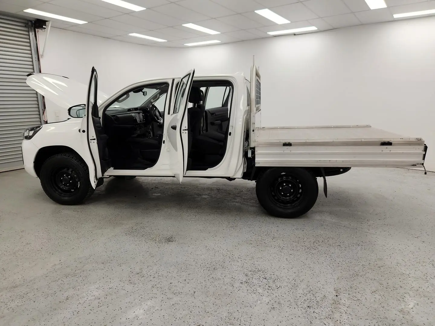 2021 Toyota Hilux Gallery Image 13