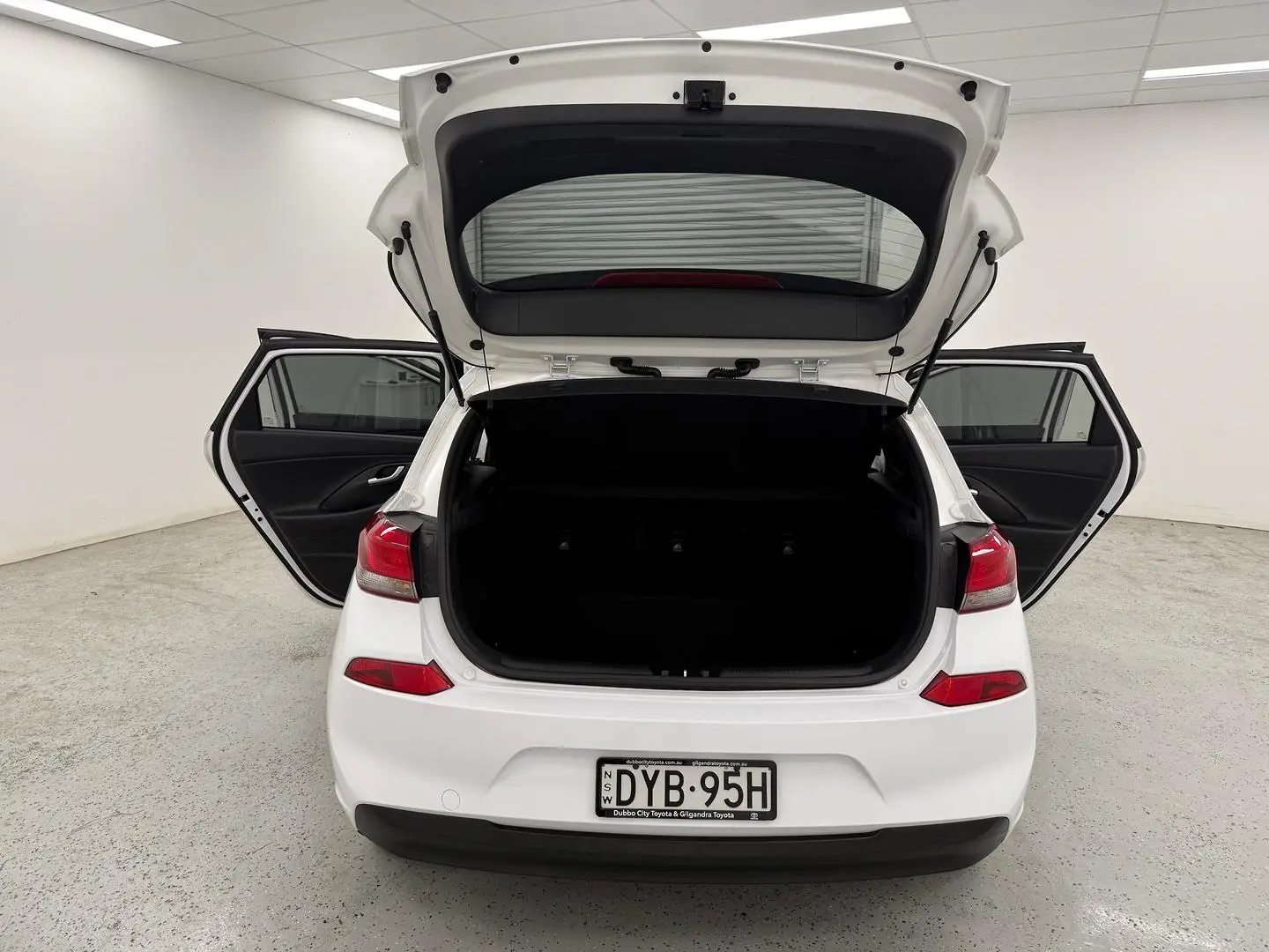 2018 Hyundai i30 Gallery Image 14