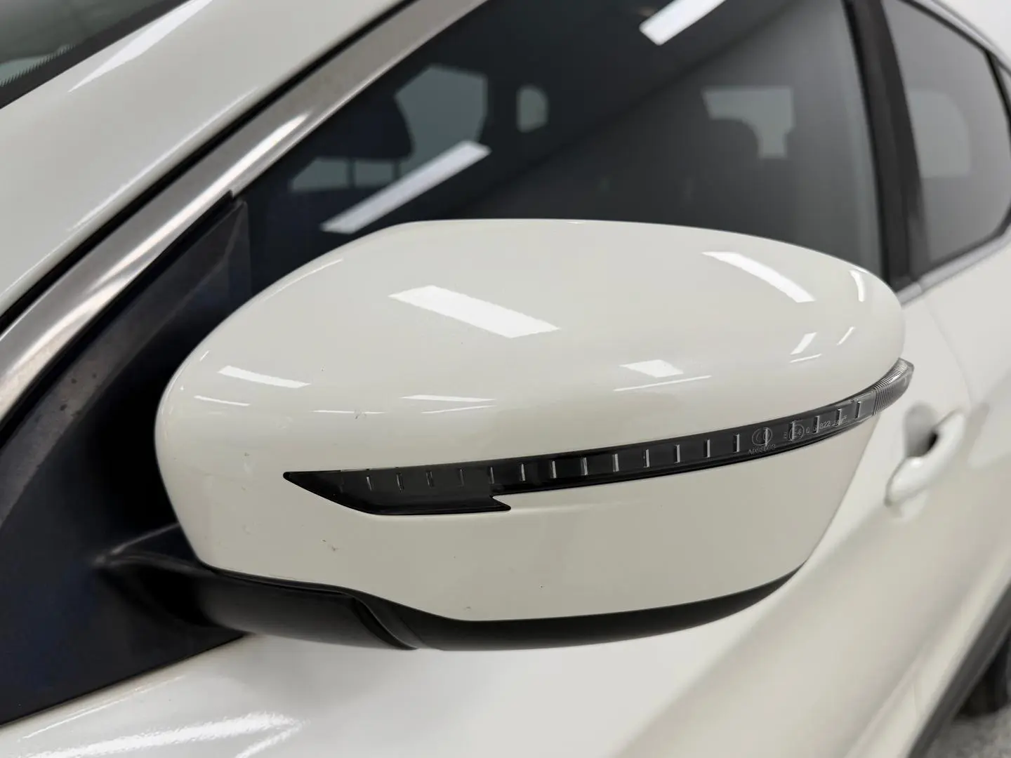 2017 Nissan QASHQAI Gallery Image 27